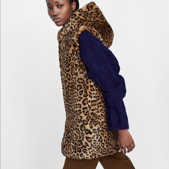 Zara Hooded Leopard Print Faux Fur Vest - Picture 5 of 13